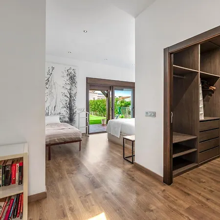 Casa de Férias In Walking Distance To Amenities