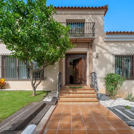 In Walking Distance To Amenities * Marbella
