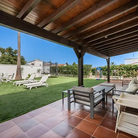 Casa de Férias In Walking Distance To Amenities
