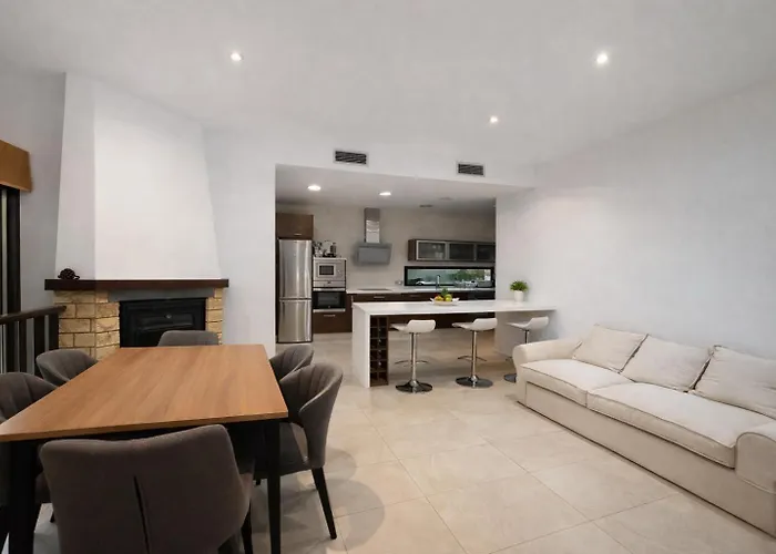 In Walking Distance To Amenities Marbella