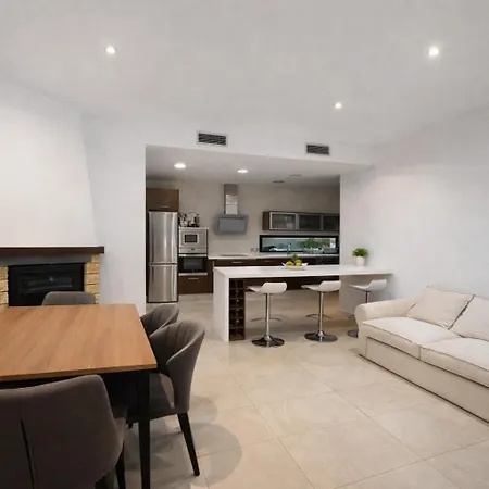 In Walking Distance To Amenities Marbella